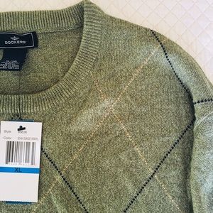 NWT Dockers Sweater
